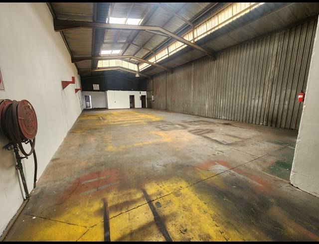 285M² WAREHOUSE TO LET IN WADEVILLE